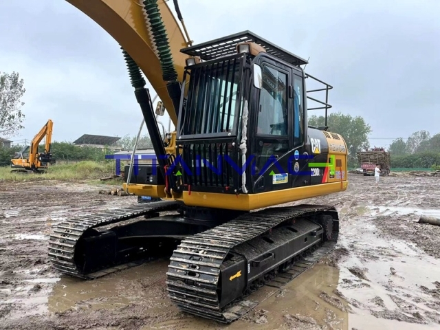 Caterpillar CAT320D2L Excavadora