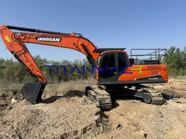 Doosan DX300LC