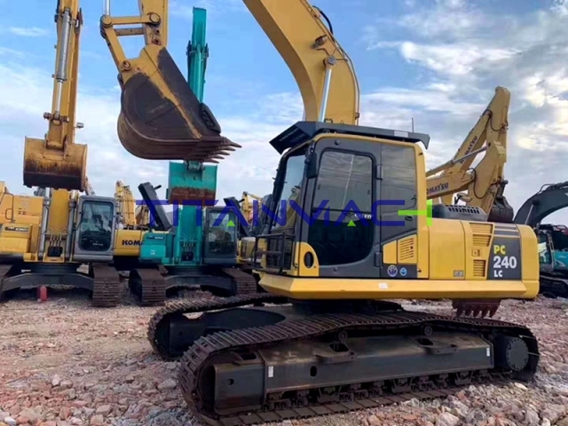 Komatsu PC240-8 Excavadora