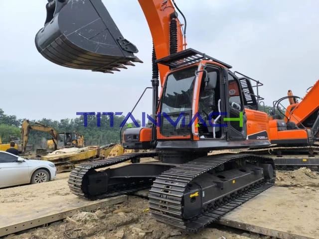 Doosan DX225LC