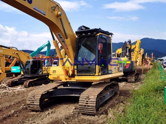 Komatsu PC200-8 Excavadora