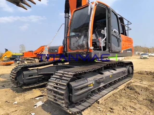 Doosan DX300LC