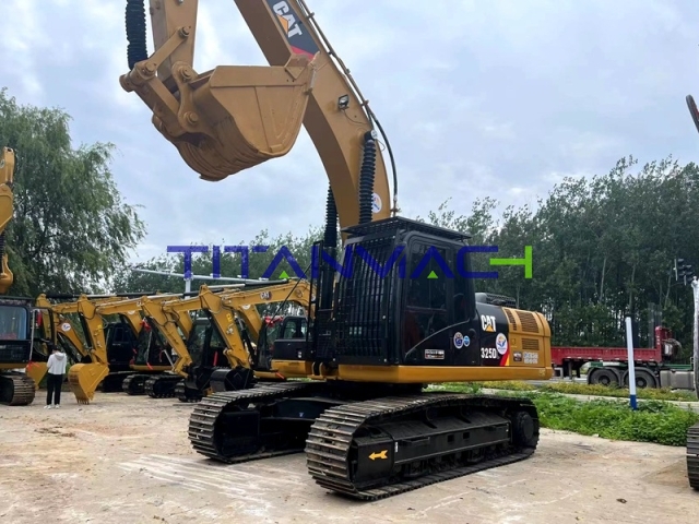 Caterpillar CAT325DL Excavadora