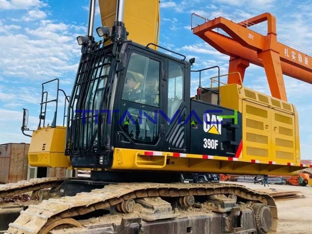 Caterpillar CAT390FL Excavator