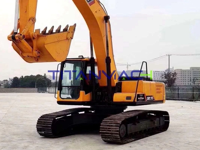 Sany SY215C Excavadora