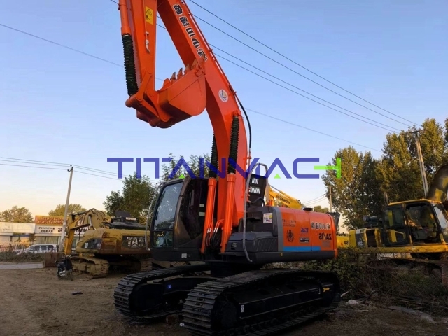 Hitachi ZX200 EXCAVATOR