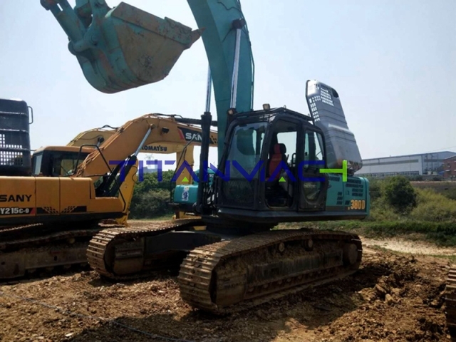 KOBELCO SK380D Excavadora