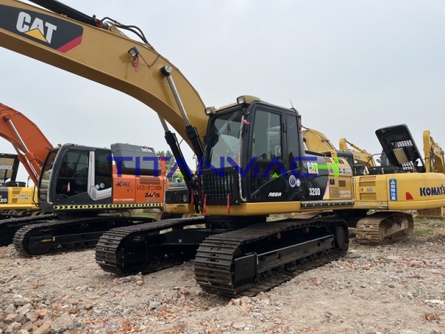 Caterpillar CAT320D Excavadora